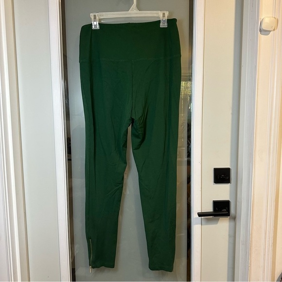 IMAN Size L Pine Green Leggings with Ankle Gold Zipper Accents - Picture 3 of 4